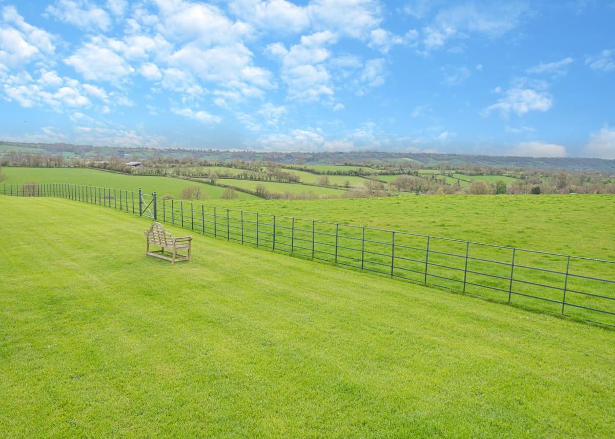 Pilton Midsomer Lodges מראה חיצוני תמונה